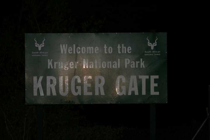 het was al donker voordat we bij de gate waren.