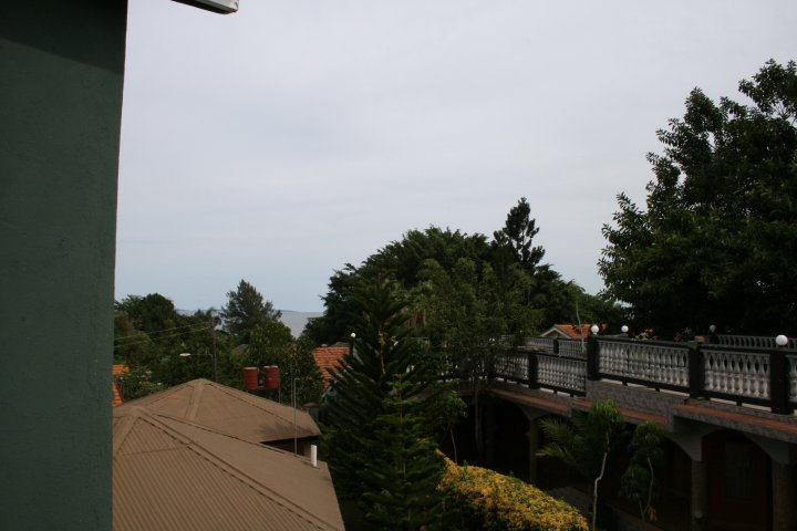 Uitzicht vanuit mijn kamer op het victoriameer