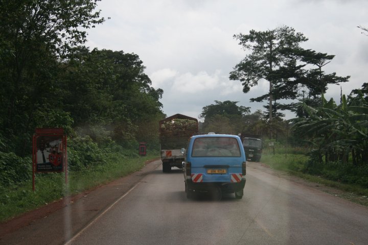 Altijd spannend het verkeer in Oeganda