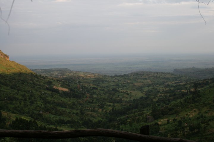 Ochtend uitzicht over de vallei naar Sipi falls